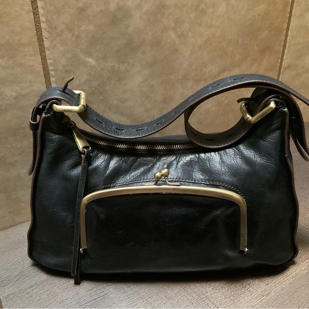 HOBO Harloh Black Leather Shoulder Bag w/ kiss-lock pocket Handbag - Picture 11 of 16